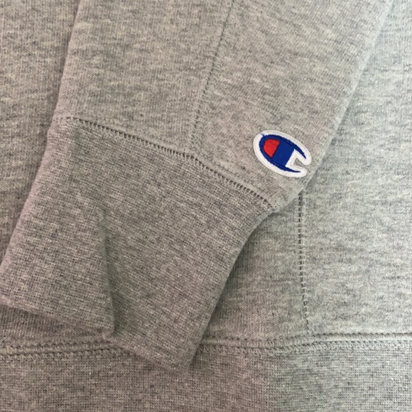 SOLD ❌NWT Champion Pullover - Picture 2 of 4